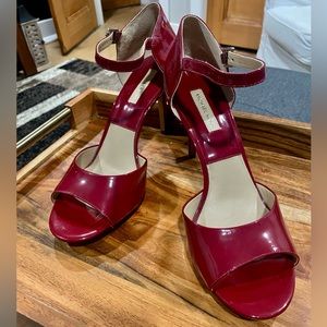NWOT Michael Kors Vero Cuoio Patent Leather Open Toe Ankle Strap Heels